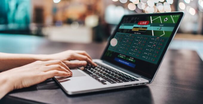 8 Tips and Tricks to Mastering Online Sports Betting
